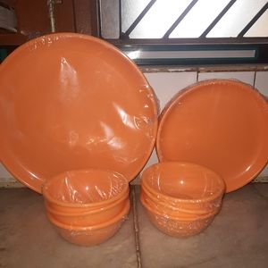 18 pc Dinner set